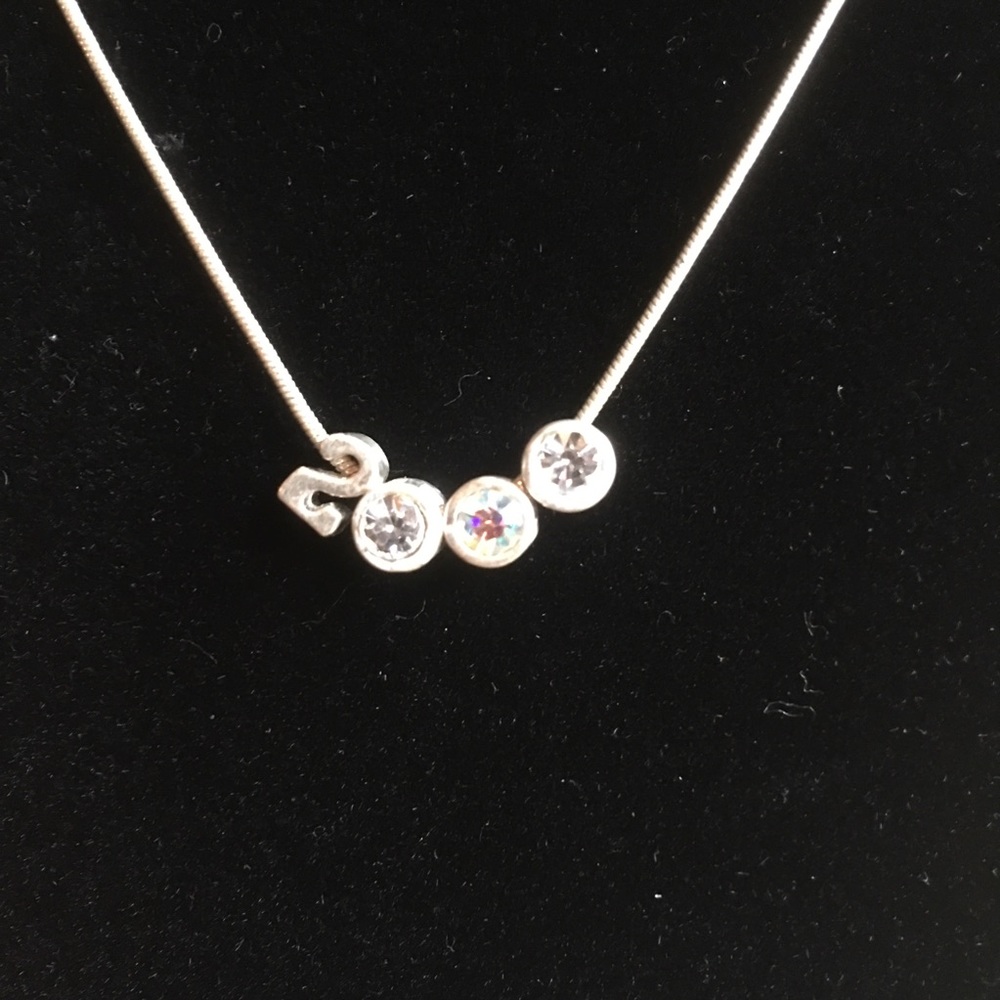 Silver necklace. - Picture 2 of 2